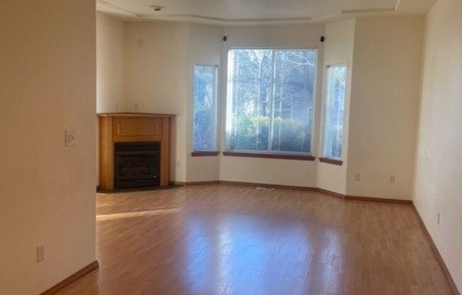 PM-128 - SE Steele St.