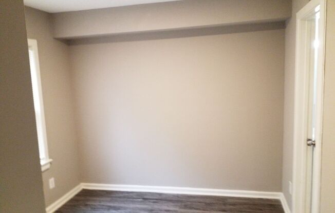 Studio, 1 bath, 800 sqft, $725, Unit 4D
