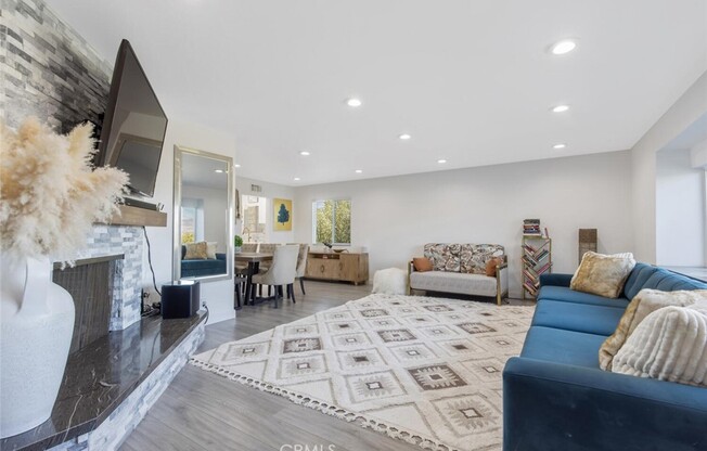 22444 VENIDO RD