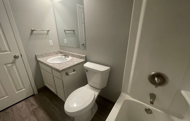 1 bed, 1 bath, 631 sqft, $1,050, Unit 1503-10