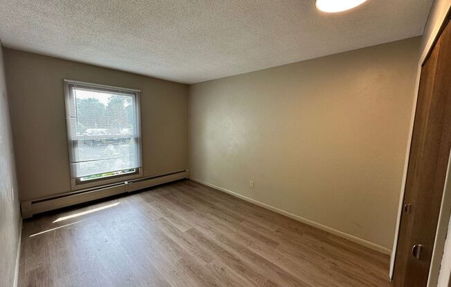1 bed, 1 bath, 692 sqft, $1,200, Unit 201