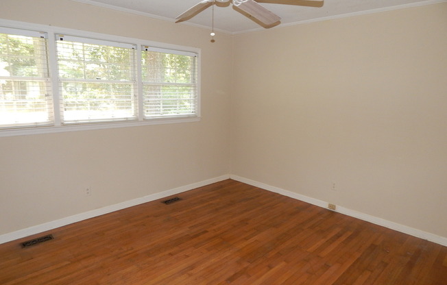 3 beds, 2 baths, $2,000