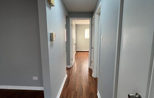 2 beds, 1 bath, $1,600, Unit 7000-3B