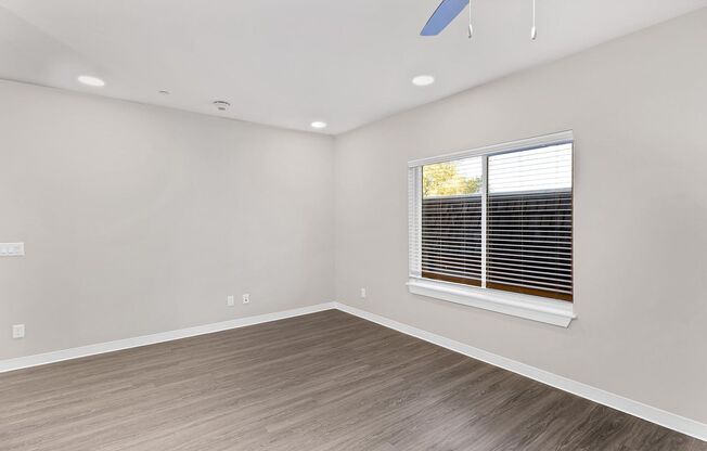 Studio, 1 bath, $1,350, Unit A204