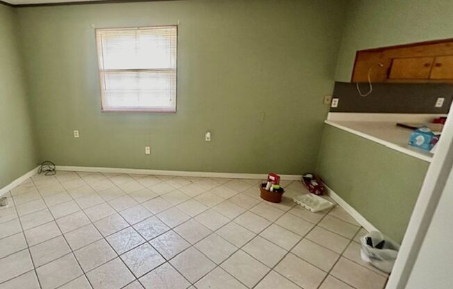 Spacious 3 Bedroom Duplex for Rent in Niceville!