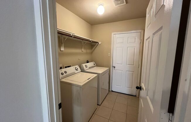 3 beds, 2 baths, $2,100