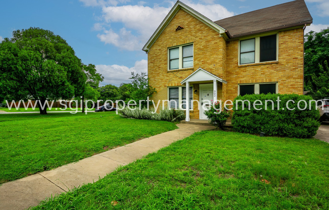 902 S OAK CLIFF BLVD