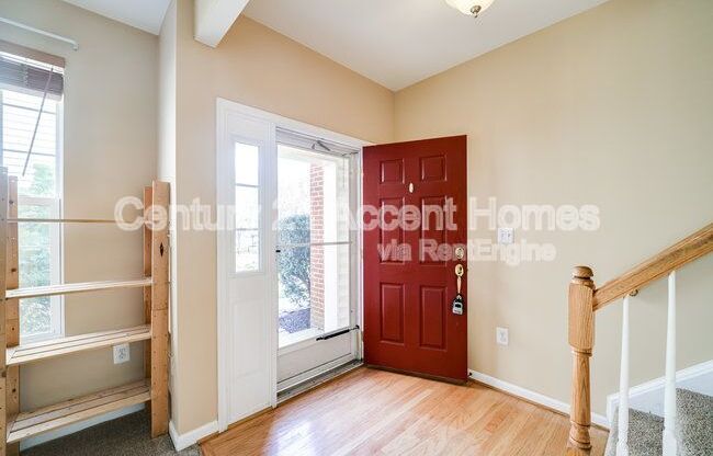2337 HUNTINGTON STA CT