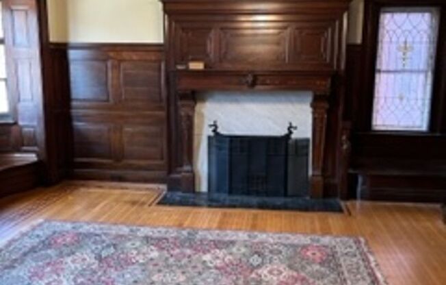 Beautifully Restored Old Louisville Victorian Mansion