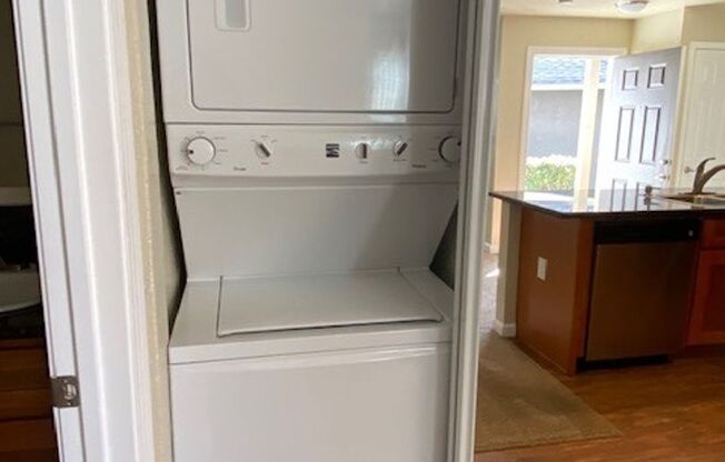 2 beds, 2 baths, 900 sqft, $1,995, Unit 106