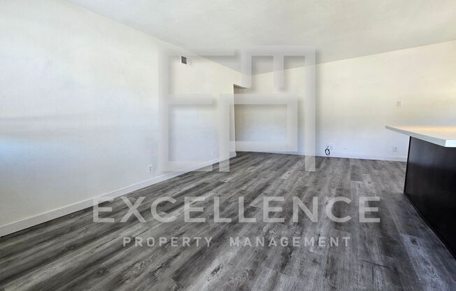 Fully Updated 2/1 Condo Upstairs - Pool, Parking, No neighbors below