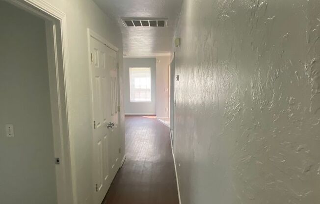 3 beds, 1 bath, $1,175