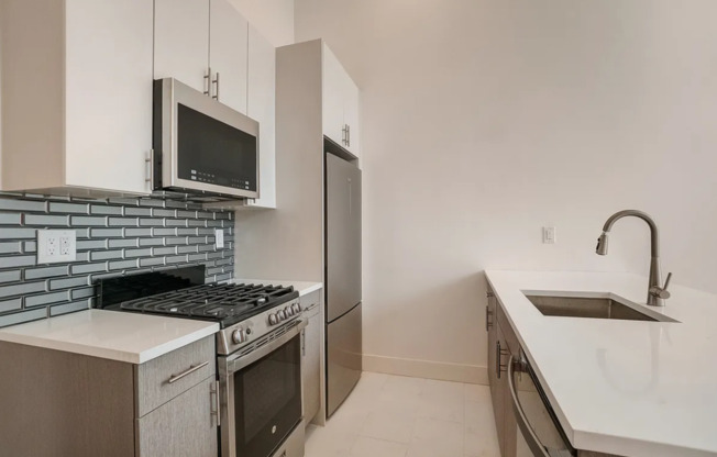 149 W 9 ST