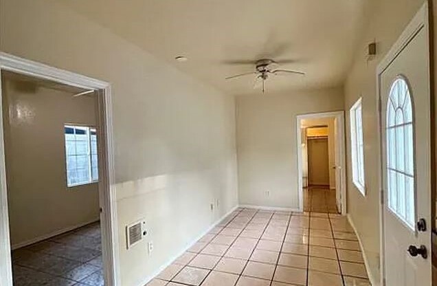 1336 W 109 ST