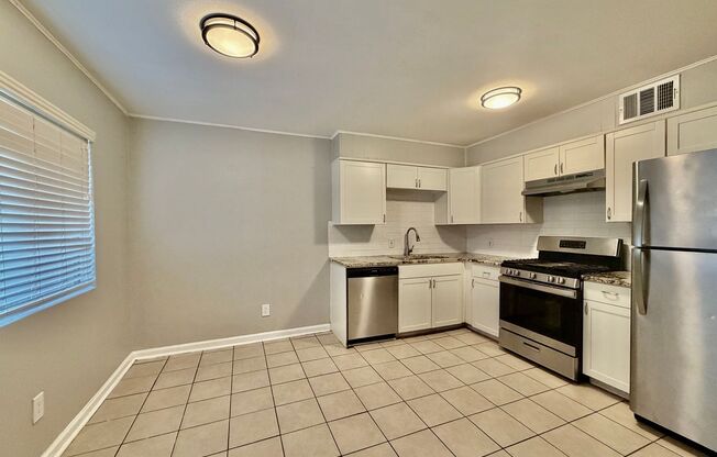 2 beds, 1 bath, 750 sqft, $825, Unit 10