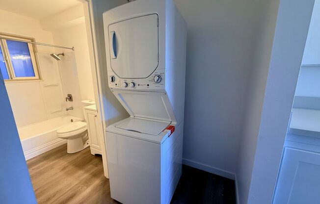 2 beds, 1 bath, 775 sqft, $2,045, Unit 205