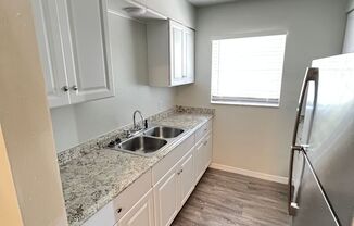 2 beds, 1.5 baths, 800 sqft, $1,700, Unit 242