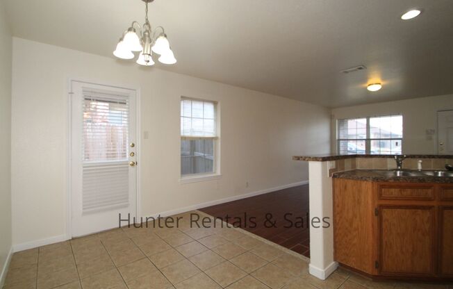 3 beds, 2 baths, $1,195