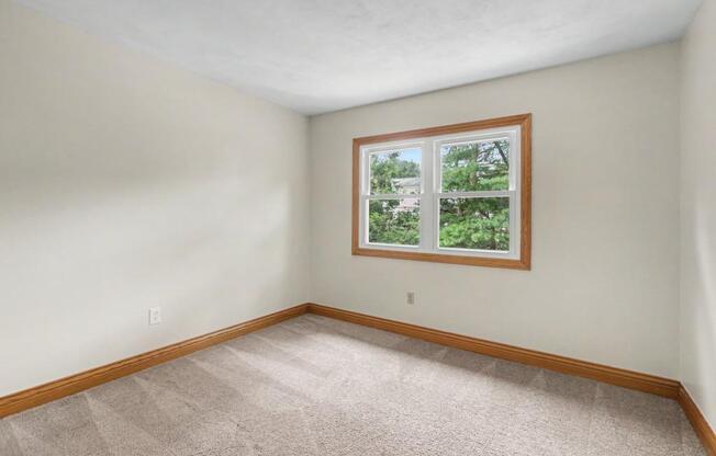 4 beds, 2 baths, 2,078 sqft, $2,495