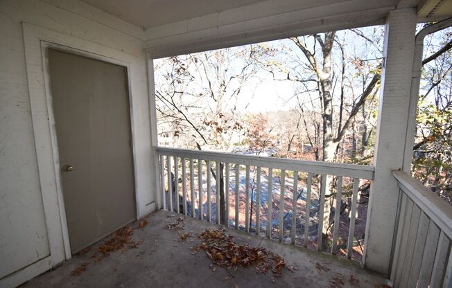 2 beds, 2 baths, $1,100, Unit # 8