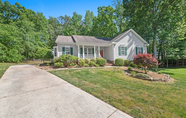 3 Bedroom w/ 2 car Garage (Landscaping is included)