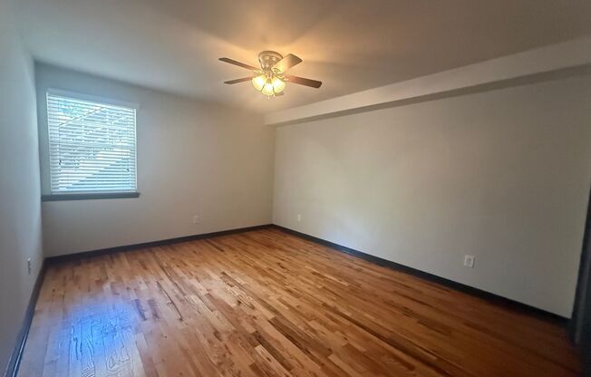 1 bed, 1 bath, 600 sqft, $995, Unit Apt. 16