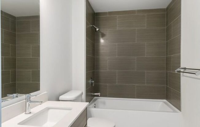 Studio, 1 bath, 365 sqft, $1,795, Unit 212