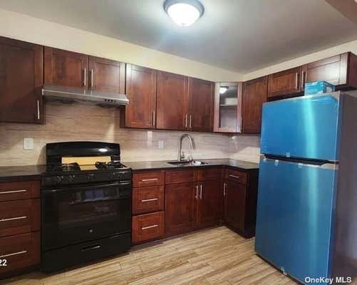 3 beds, 2 baths, $3,500