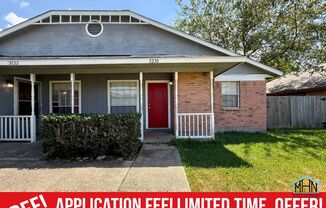 Cute & Cozy Duplex Nestled in a Prime Location, just five minutes from I35!