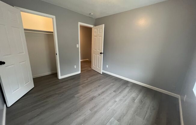 3 beds, 1.5 baths, $1,150, Unit 440B