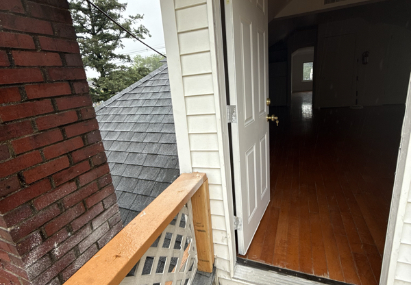 106 W CAMDEN AVE