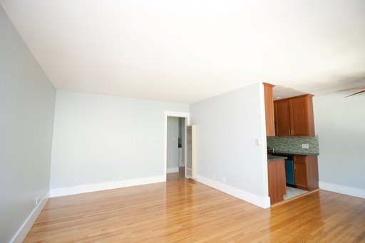 1 bed, 1 bath, 703 sqft, $2,095, Unit 04