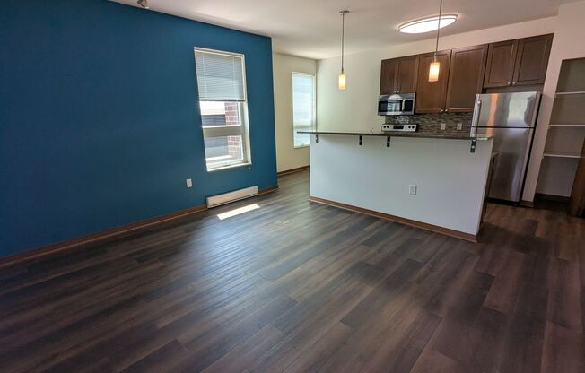 1 bed, 1 bath, 625 sqft, $1,760, Unit 105