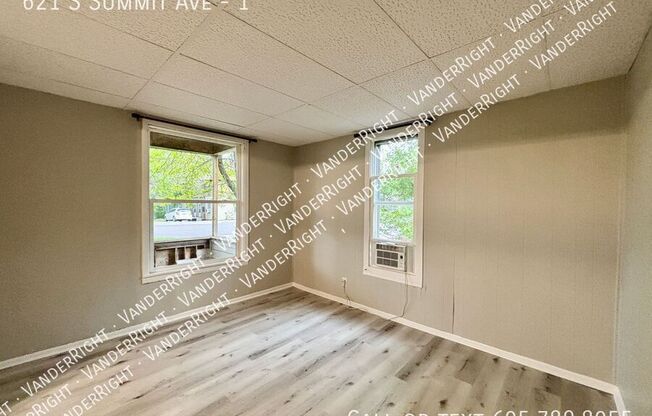 621 S SMT AVE