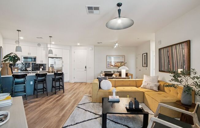 1 bed, 1 bath, 838 sqft, $1,749, Unit 524