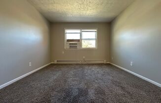 2 beds, 1 bath, $925, Unit 6