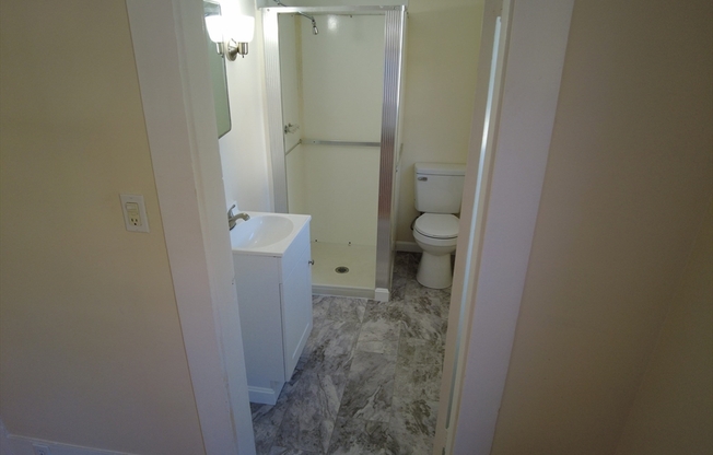 1 bed, 1 bath, 700 sqft, $1,850, Unit 5