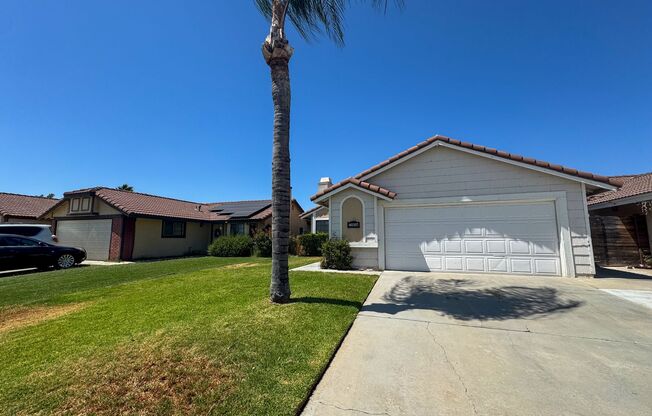 Charming Single-Story 3 Bedroom Home in Prime Murrieta Location – Landscaping Included!