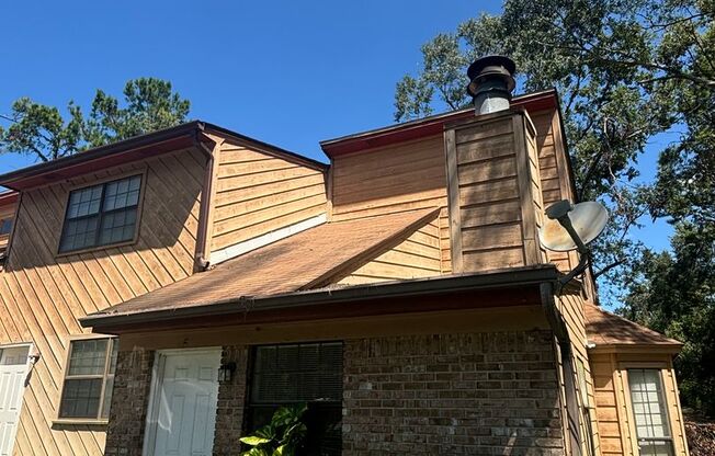 Freshly Remodeled 3 BR 2 BA Townhome Located Minutes From Doak Campbell Stadium!