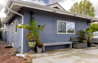 Charming Studio ADU w/ Side Entrance!!