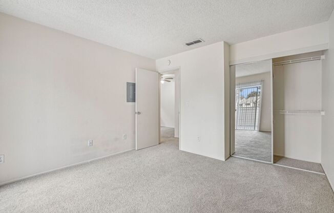 1 bed, 1 bath, 640 sqft, $1,670, Unit 155