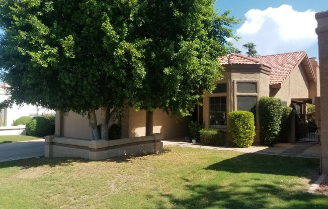 Charming South Chandler home with loft