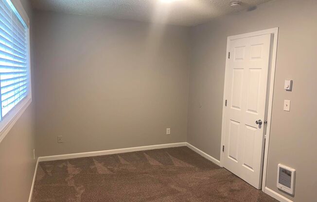 1 bed, 1 bath, 600 sqft, $1,250, Unit 20