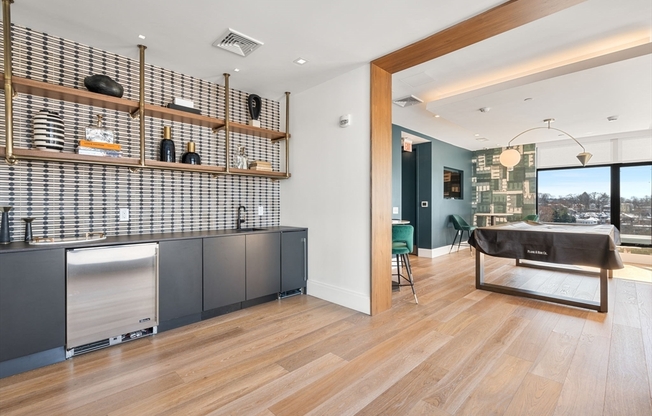 2 beds, 2 baths, 902 sqft, $4,500, Unit 710