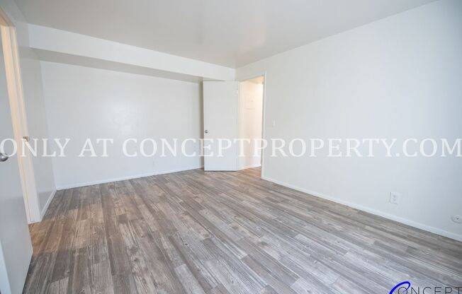 2 beds, 1 bath, 920 sqft, $1,149, Unit 24