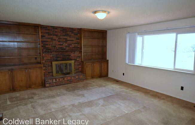 13131 Cedarbrook NE