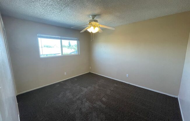 2 beds, 1 bath, $1,550, Unit 14