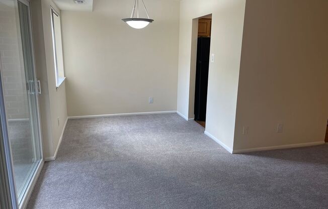 2 beds, 2 baths, 1,000 sqft, $2,175, Unit 14213 #202