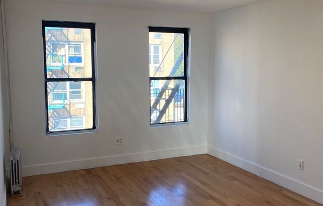 3 beds, 1 bath, $3,600