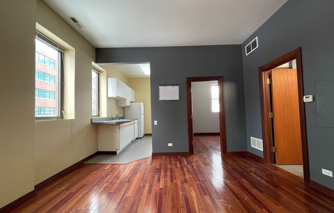 1 bed, 1 bath, 800 sqft, $1,895